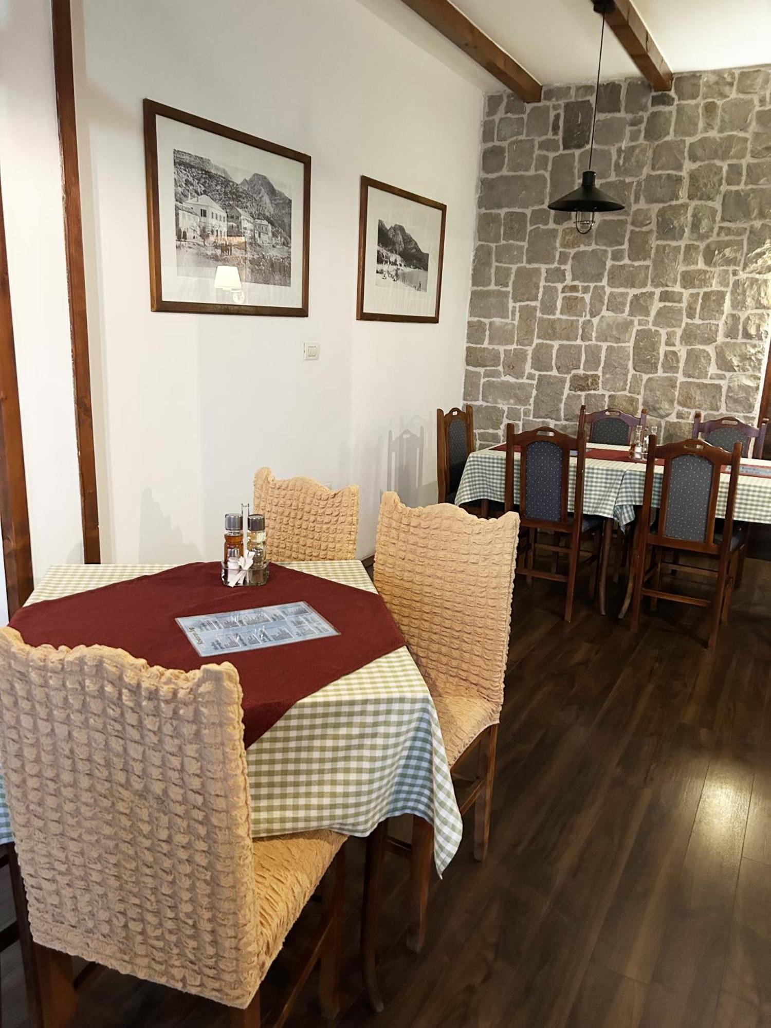 Restaurant & Apartments Jug سوتوموري المظهر الخارجي الصورة